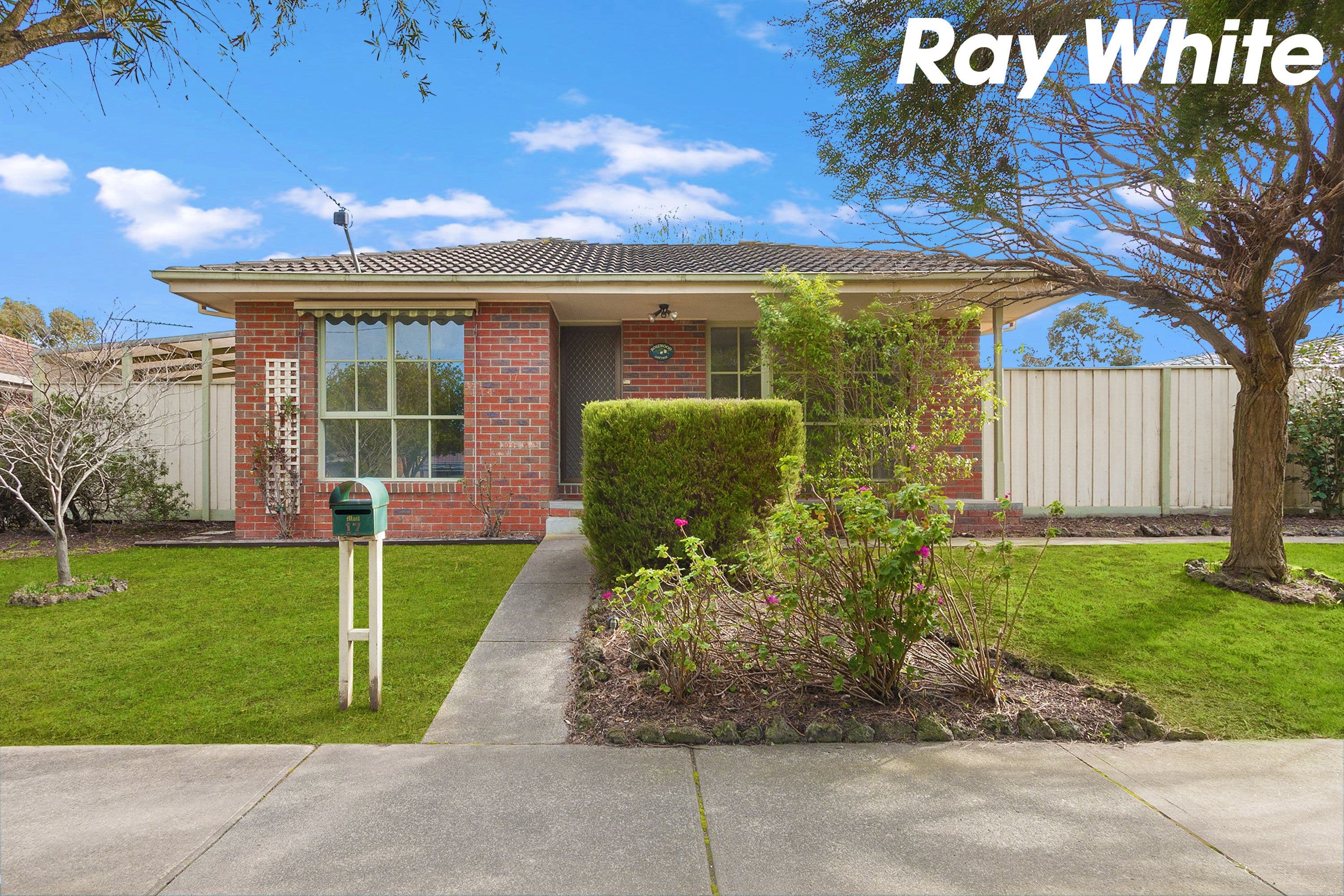 17 Dunbarton Drive, Pakenham VIC 3810, Pakenham - Image 1