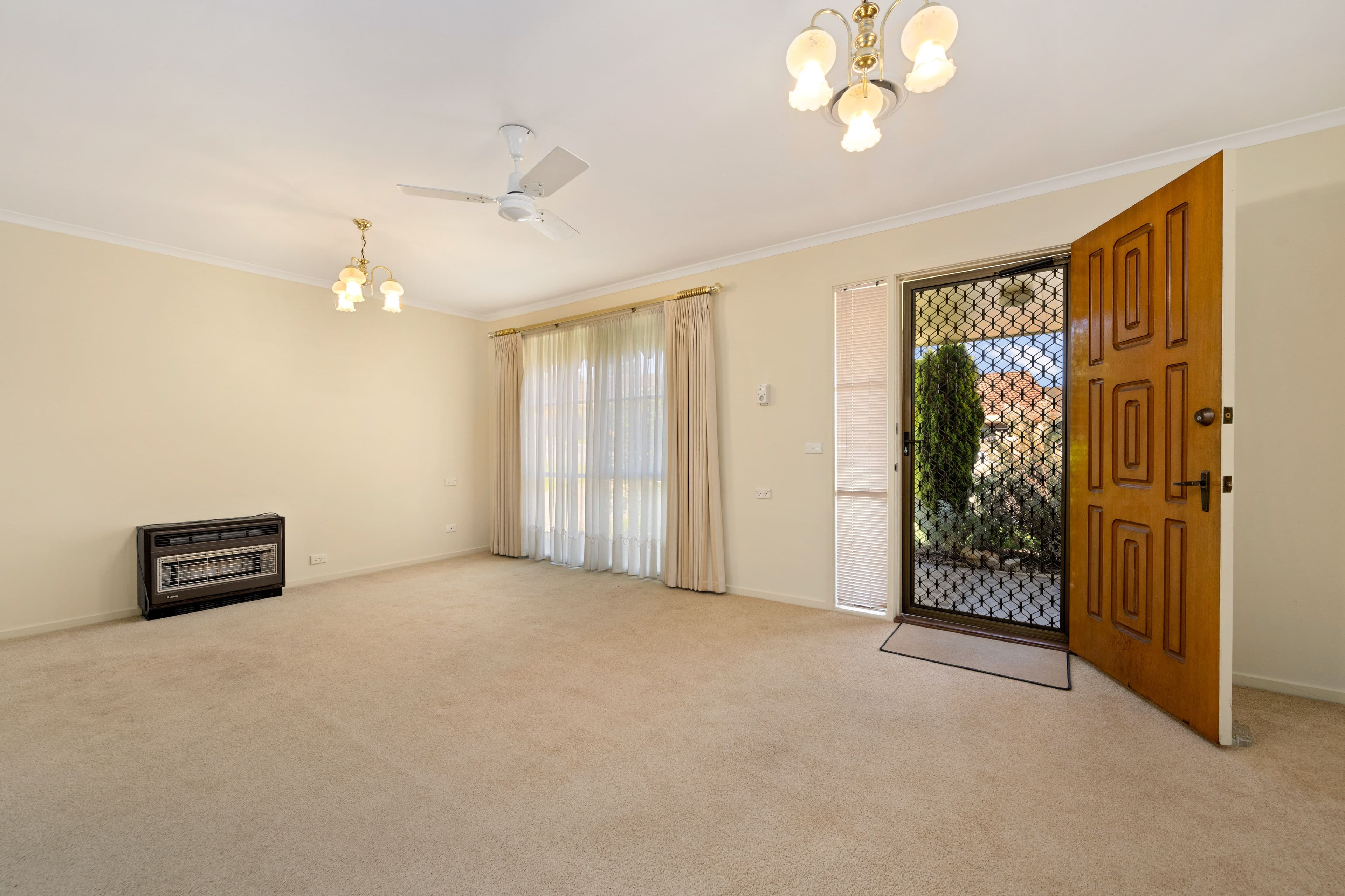 52 Riverwood Drive, West Albury NSW 2640, West Albury - Thumbnail 2