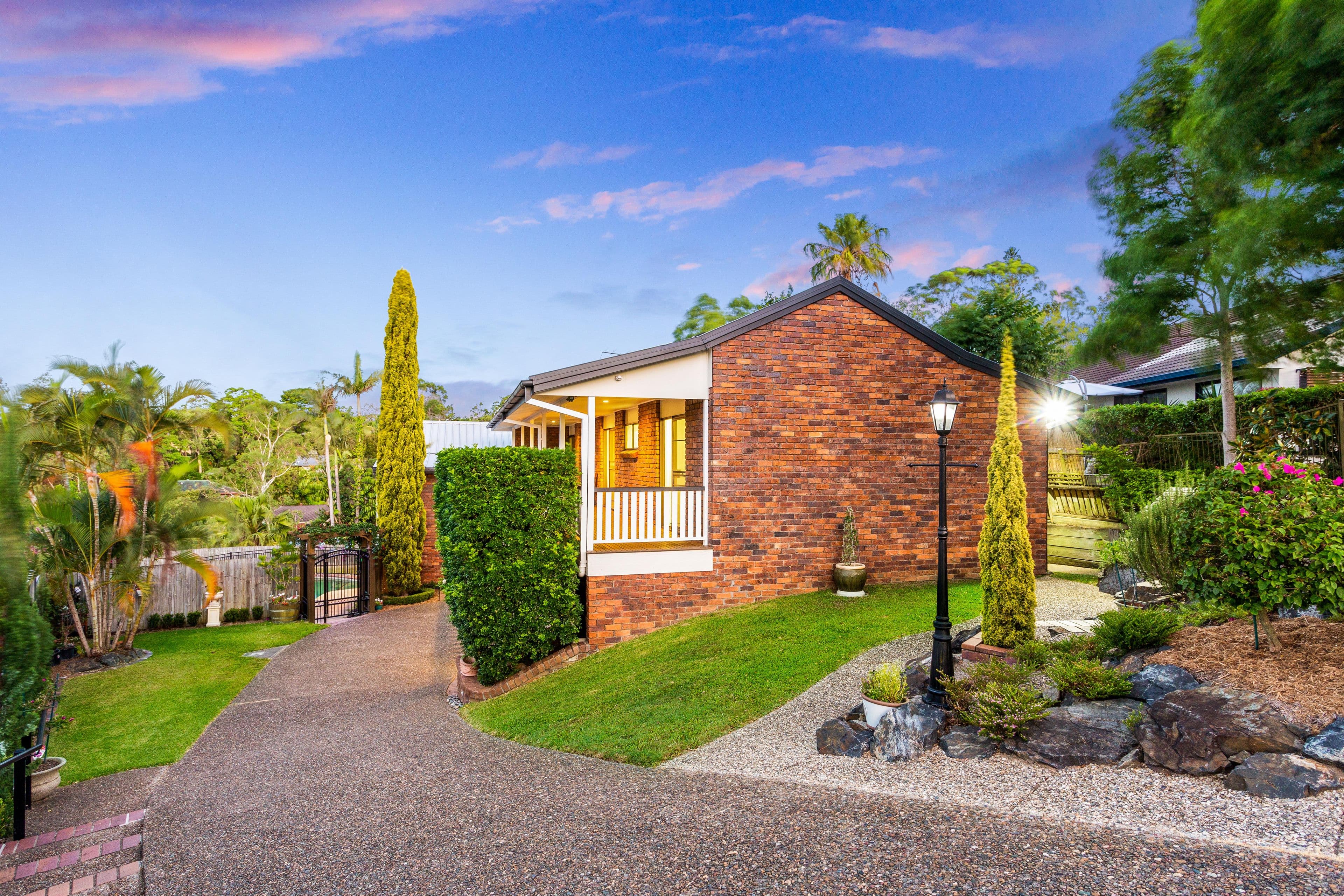 4 Raiko Street, The Gap QLD 4061, The Gap - Thumbnail 2