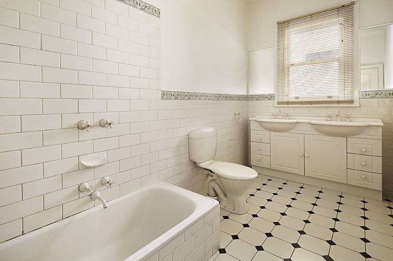 130 Atherton Road, OAKLEIGH VIC 3166, Oakleigh - Thumbnail 4