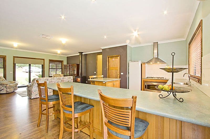 10 Guthrie Court, WALLAN VIC 3756, Wallan - Thumbnail 6