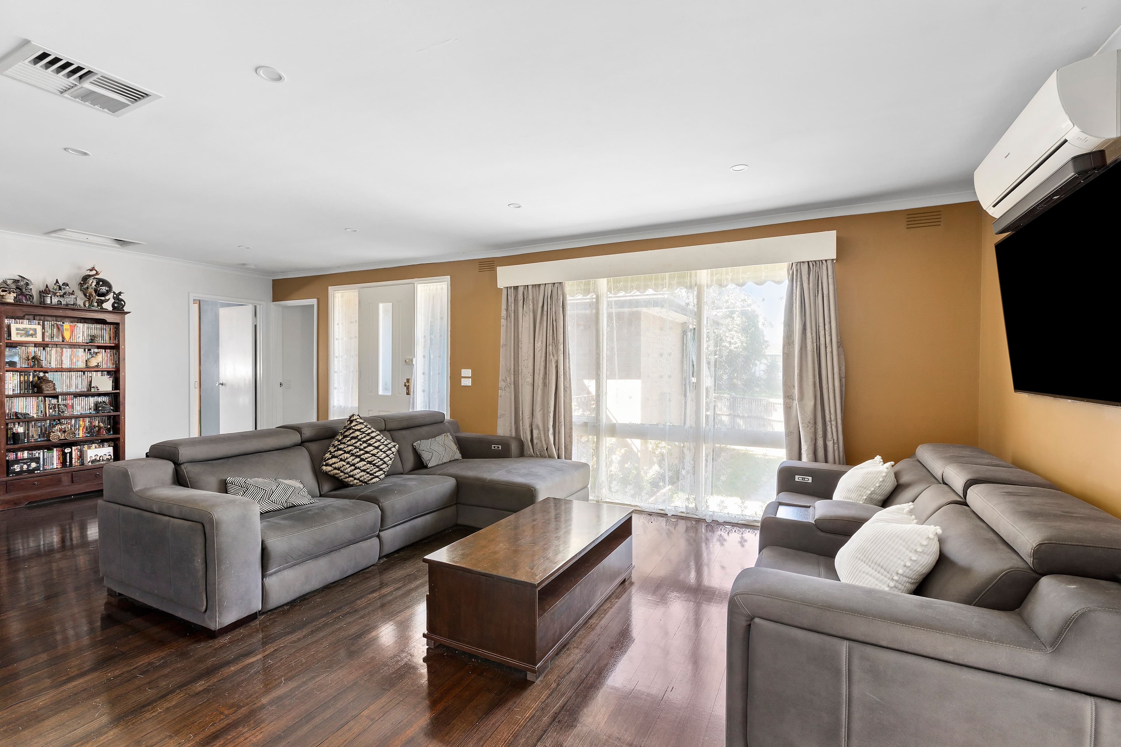 21 Washington Drive, Frankston VIC 3199, Frankston - Thumbnail 2