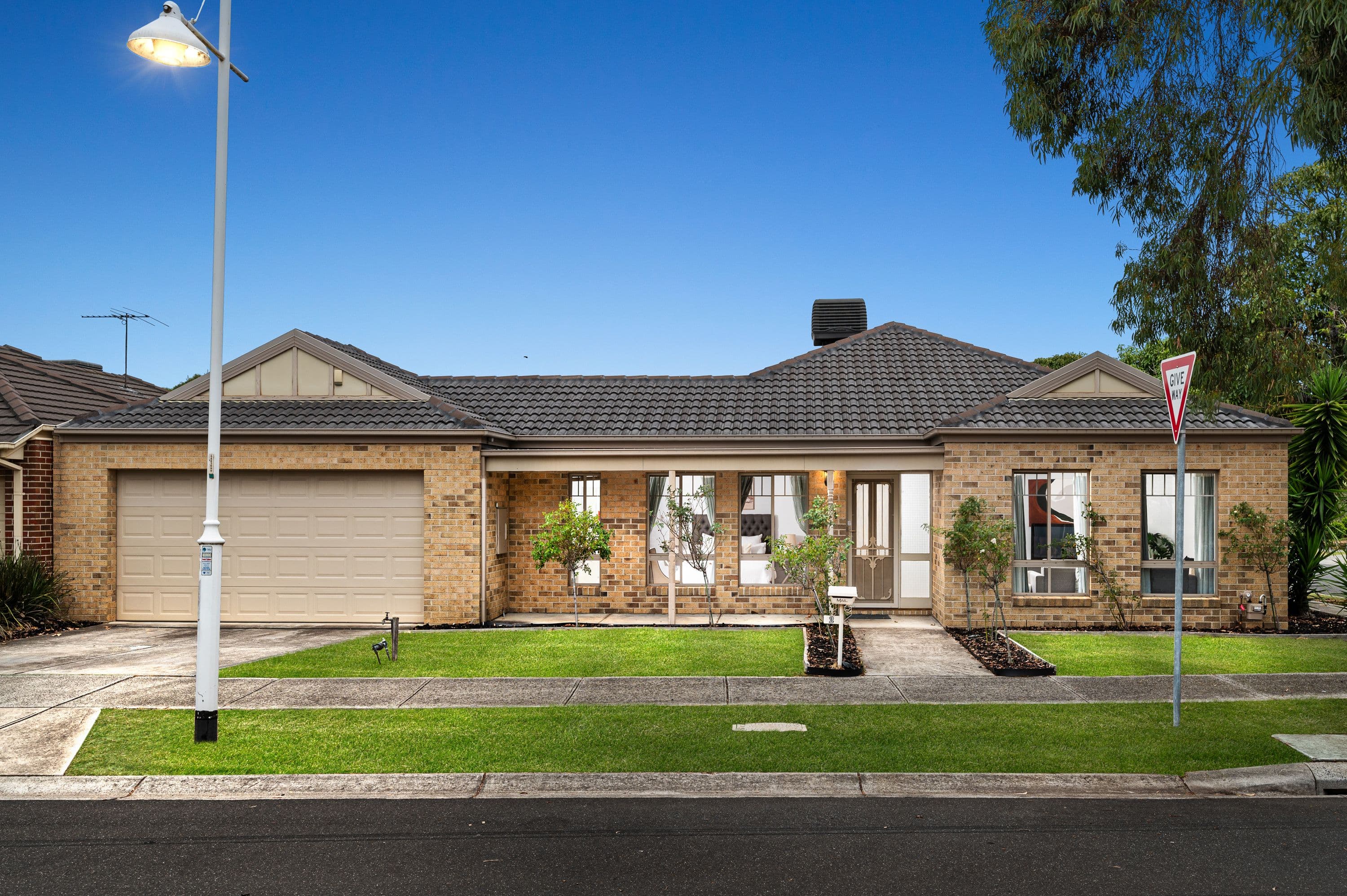 2 Madden Drive, South Morang VIC 3752, South Morang - Image 1