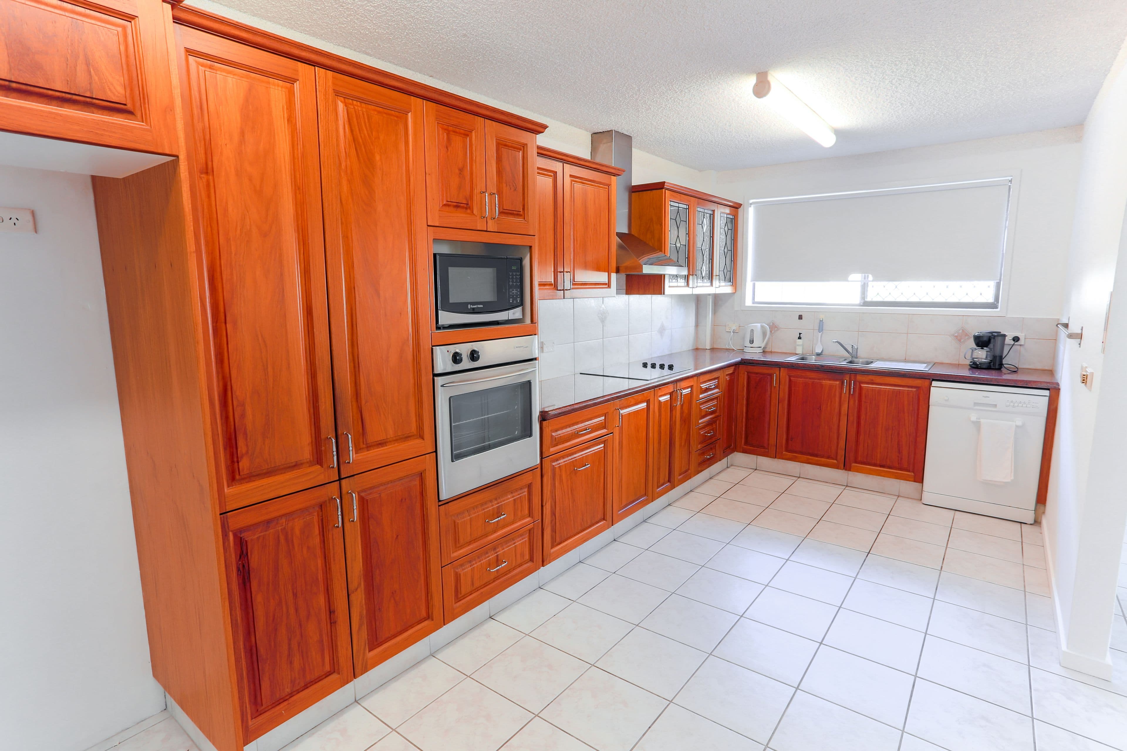 3 Robert Street, Labrador QLD 4215, Labrador - Thumbnail 5