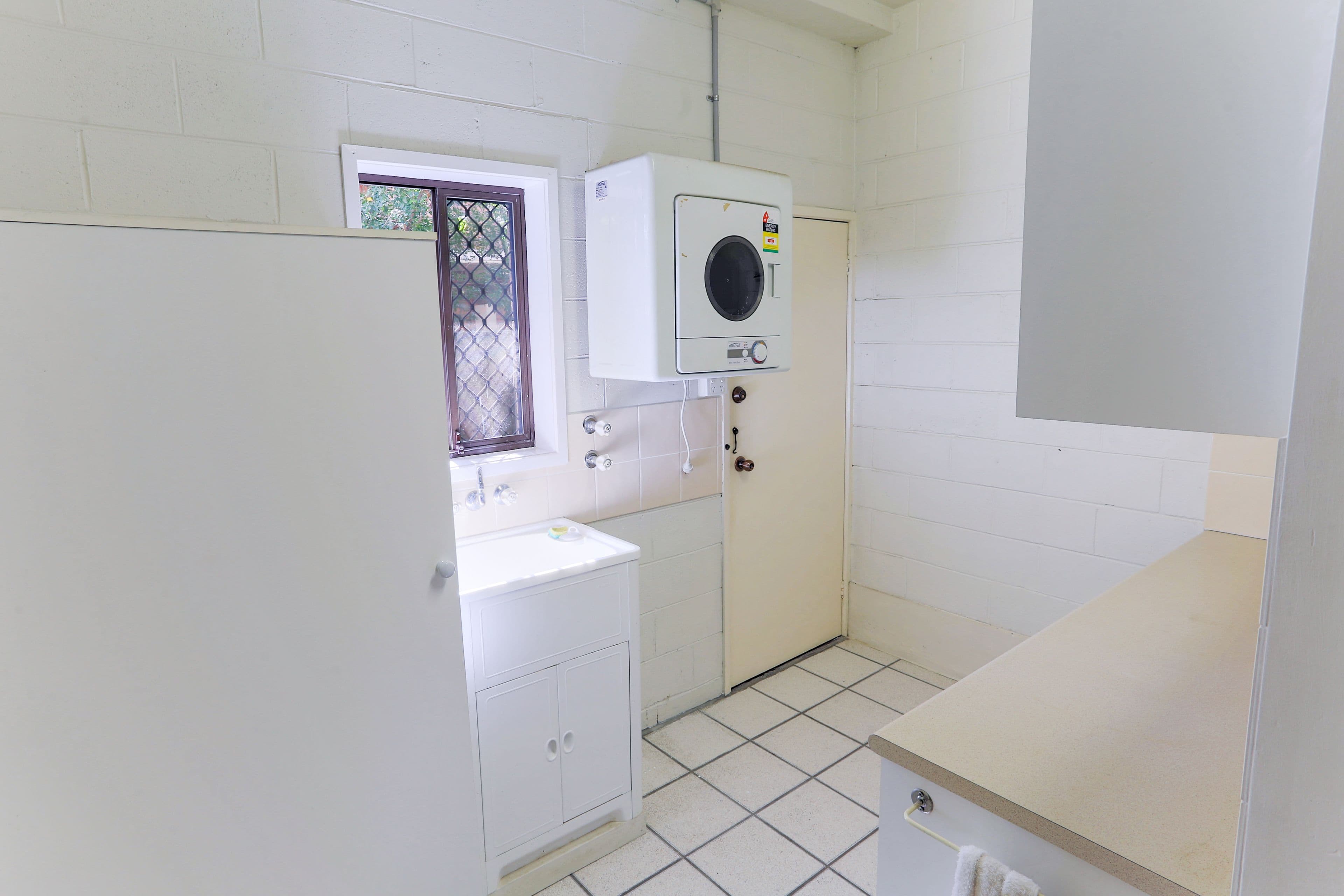 3 Robert Street, Labrador QLD 4215, Labrador - Thumbnail 7