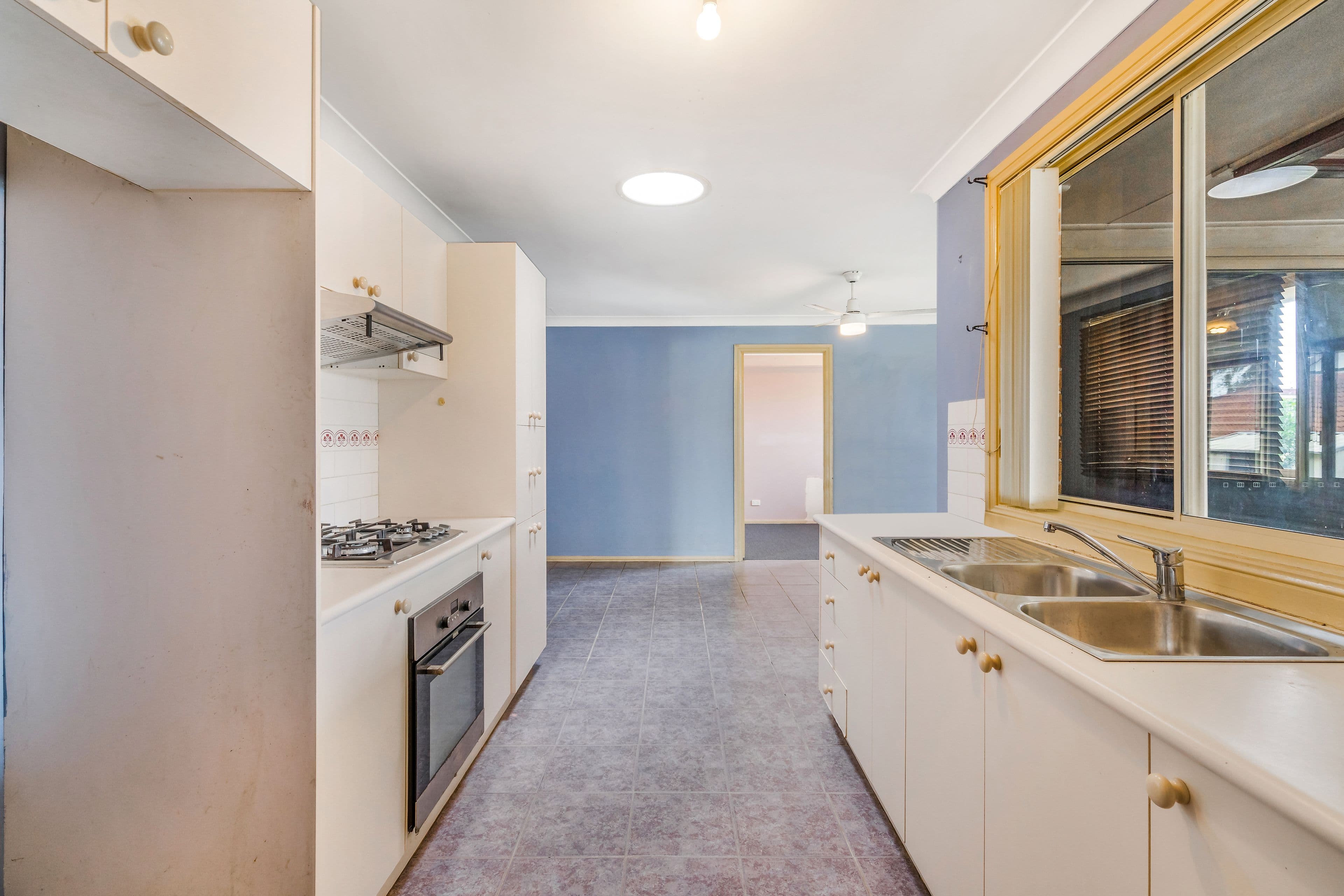 57 CORDELIA Crescent, Green Valley NSW 2168, Green Valley - Thumbnail 7