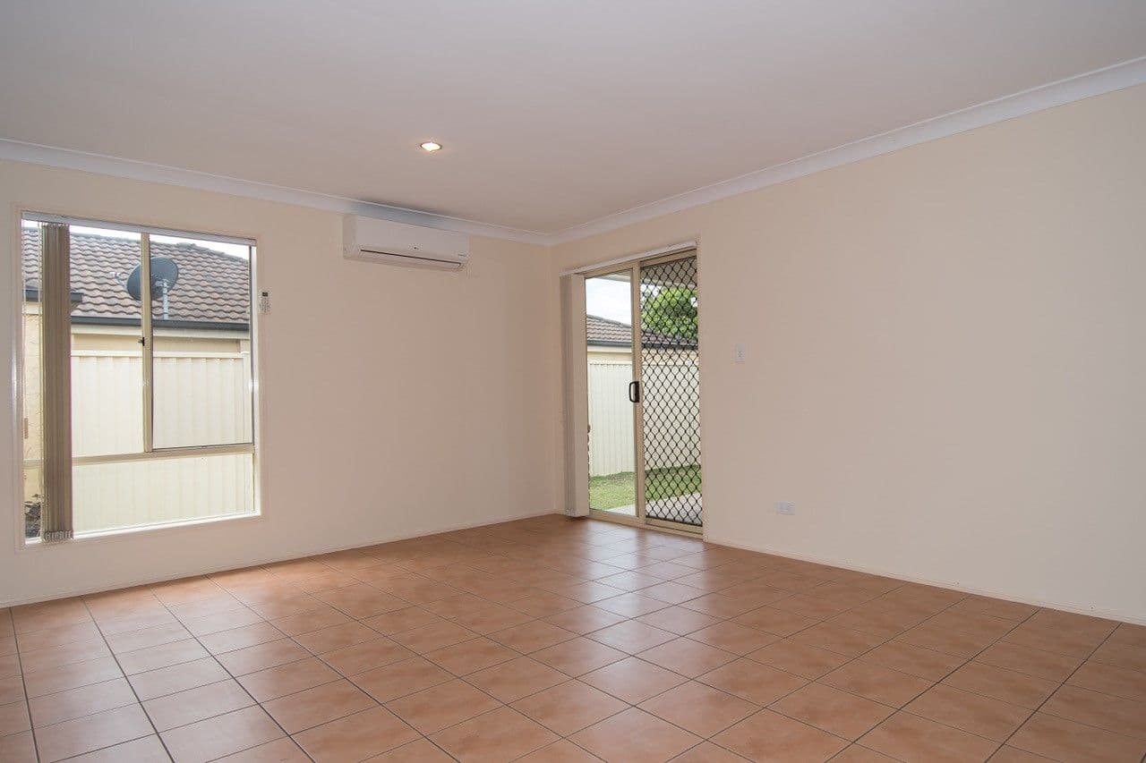79 Christina Ryan Way, Arundel QLD 4214, Arundel - Thumbnail 5