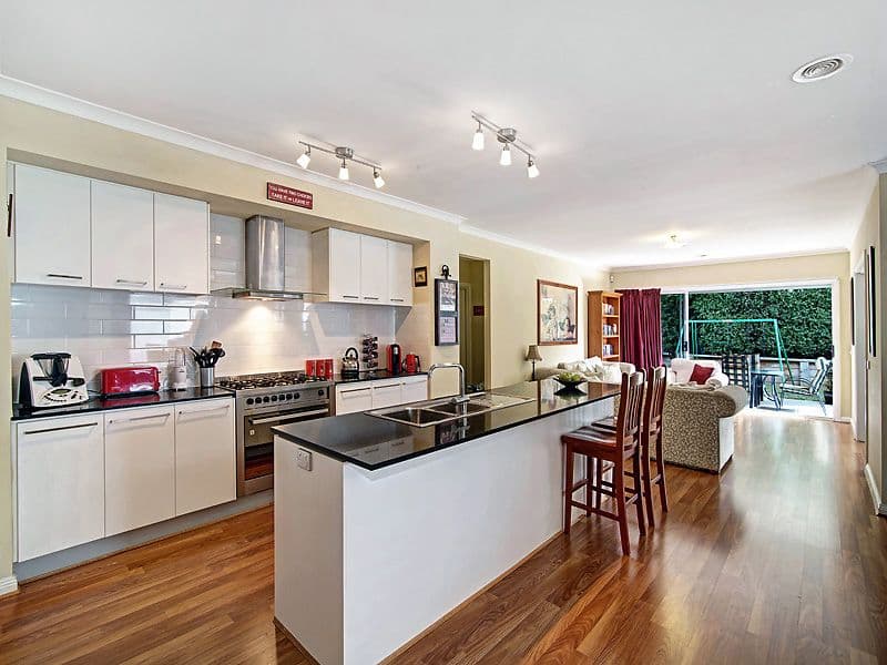 3 Rowanval Terrace, Mernda VIC 3754, Mernda - Thumbnail 3