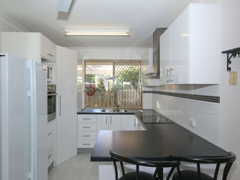 6 Mekong Place, Beechboro WA 6063, Beechboro - Thumbnail 3
