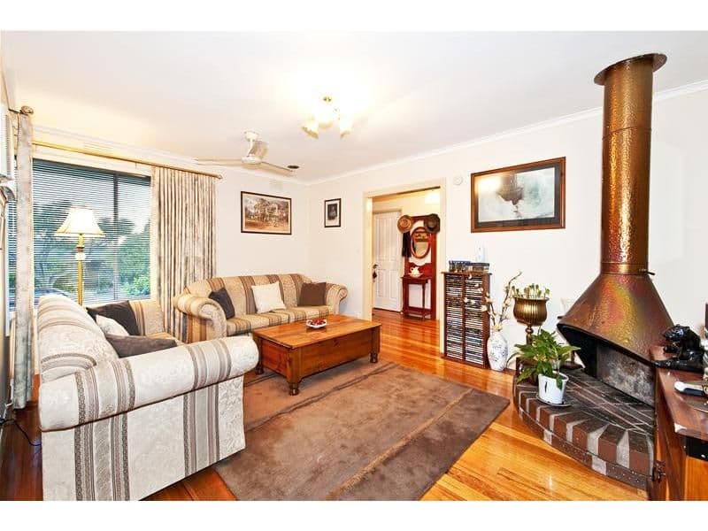 29 Lea Crescent, BUNDOORA VIC 3083, Bundoora - Thumbnail 2