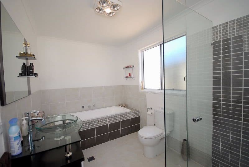 4 Coronation Avenue, BRAIDWOOD NSW 2622, Braidwood - Thumbnail 4