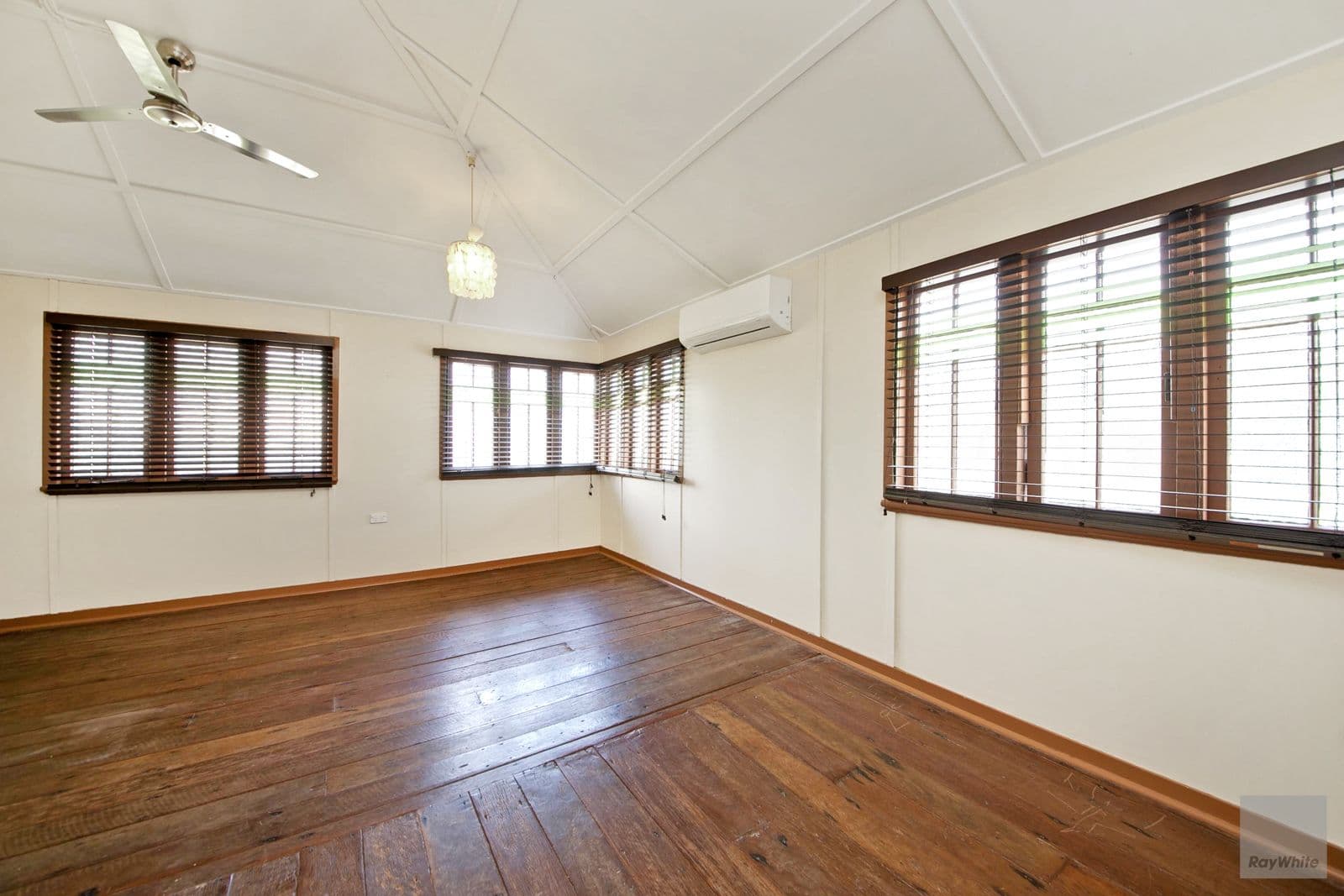 10 Melbourne Street, Yeppoon QLD 4703, Yeppoon - Thumbnail 8
