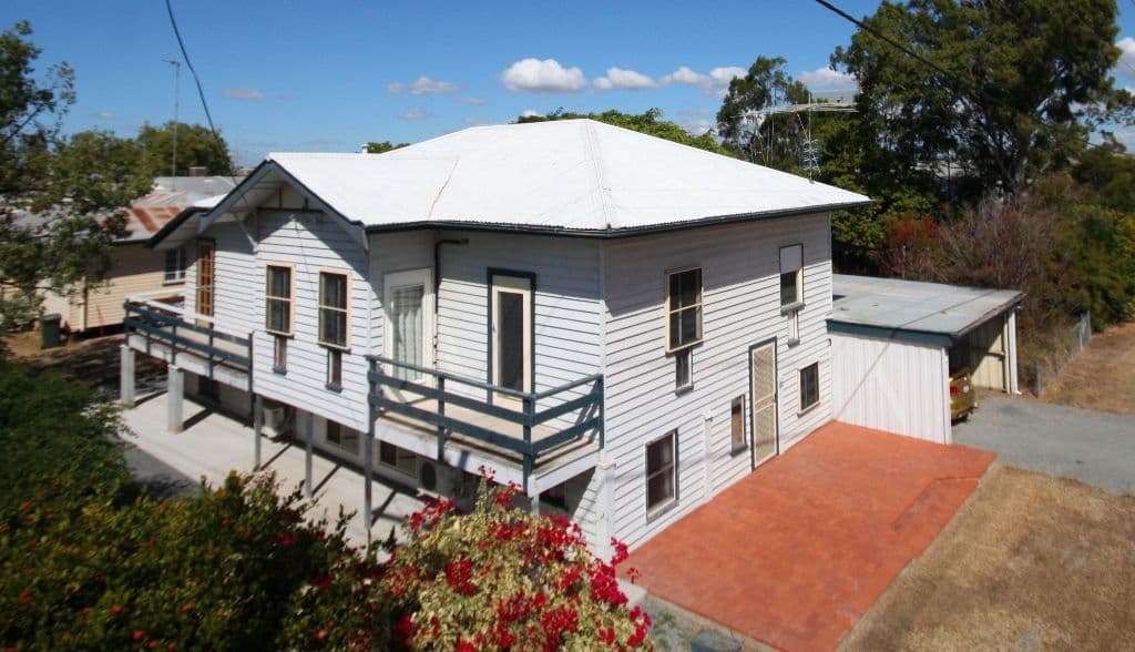 133 Kariboe Street, BILOELA QLD 4715, Biloela - Thumbnail 2