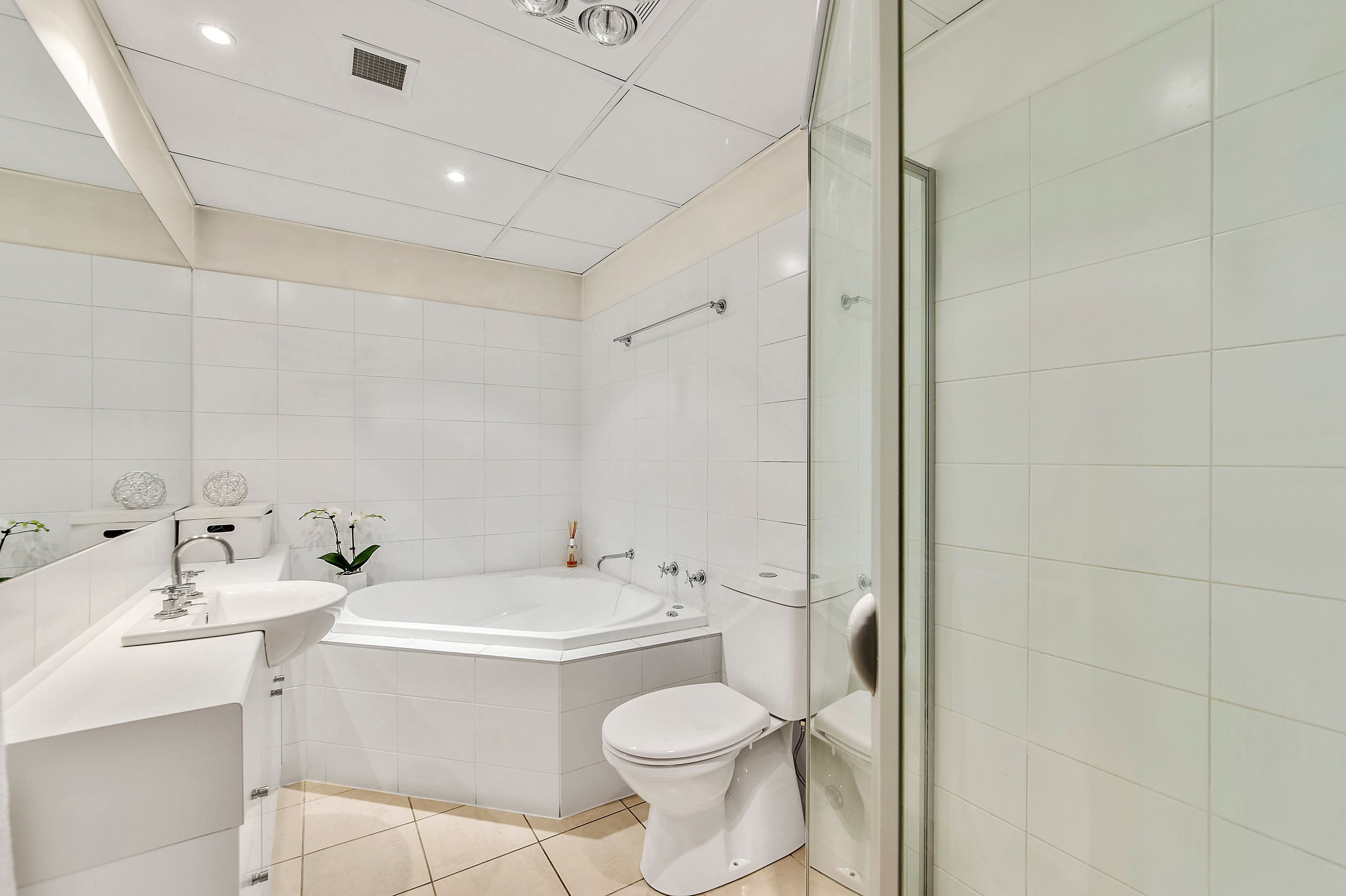 2 Cunningham Street, Griffith ACT 2603, Griffith - Thumbnail 8