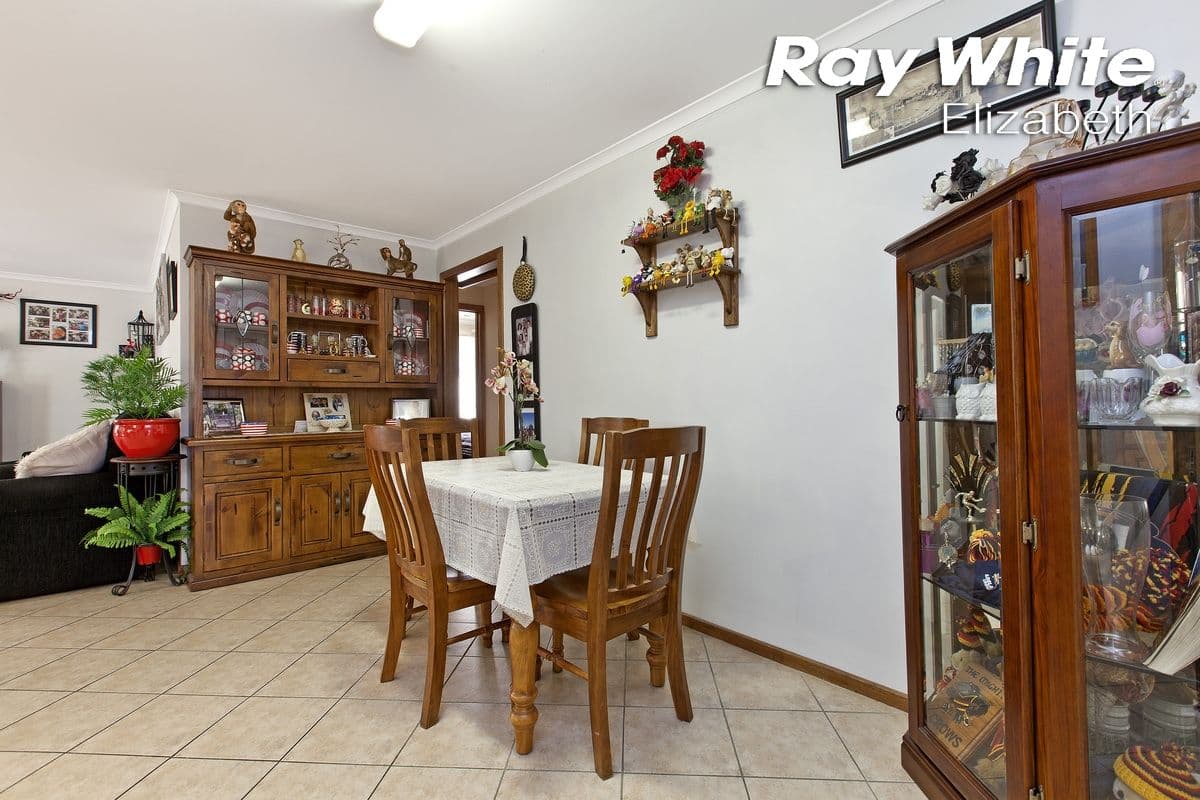2 Spaxton Crescent, Craigmore SA 5114, Craigmore - Thumbnail 6