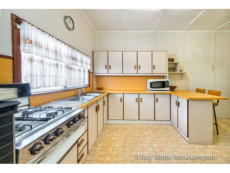 12 Lavarack Street, THE RANGE QLD 4700, The Range - Thumbnail 2