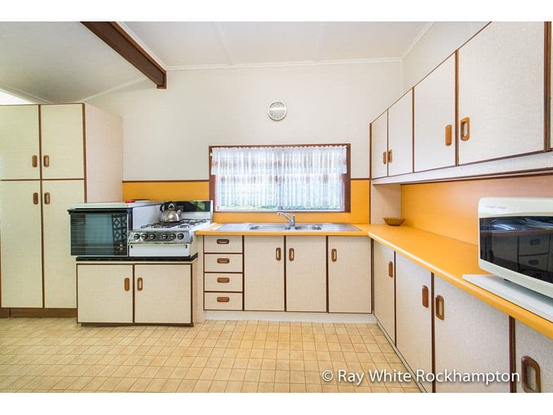 12 Lavarack Street, THE RANGE QLD 4700, The Range - Thumbnail 3