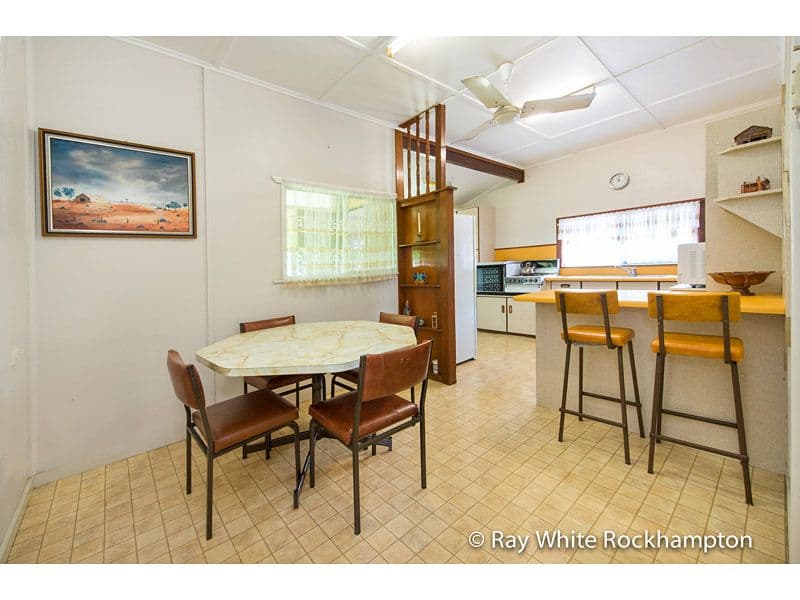 12 Lavarack Street, THE RANGE QLD 4700, The Range - Thumbnail 4