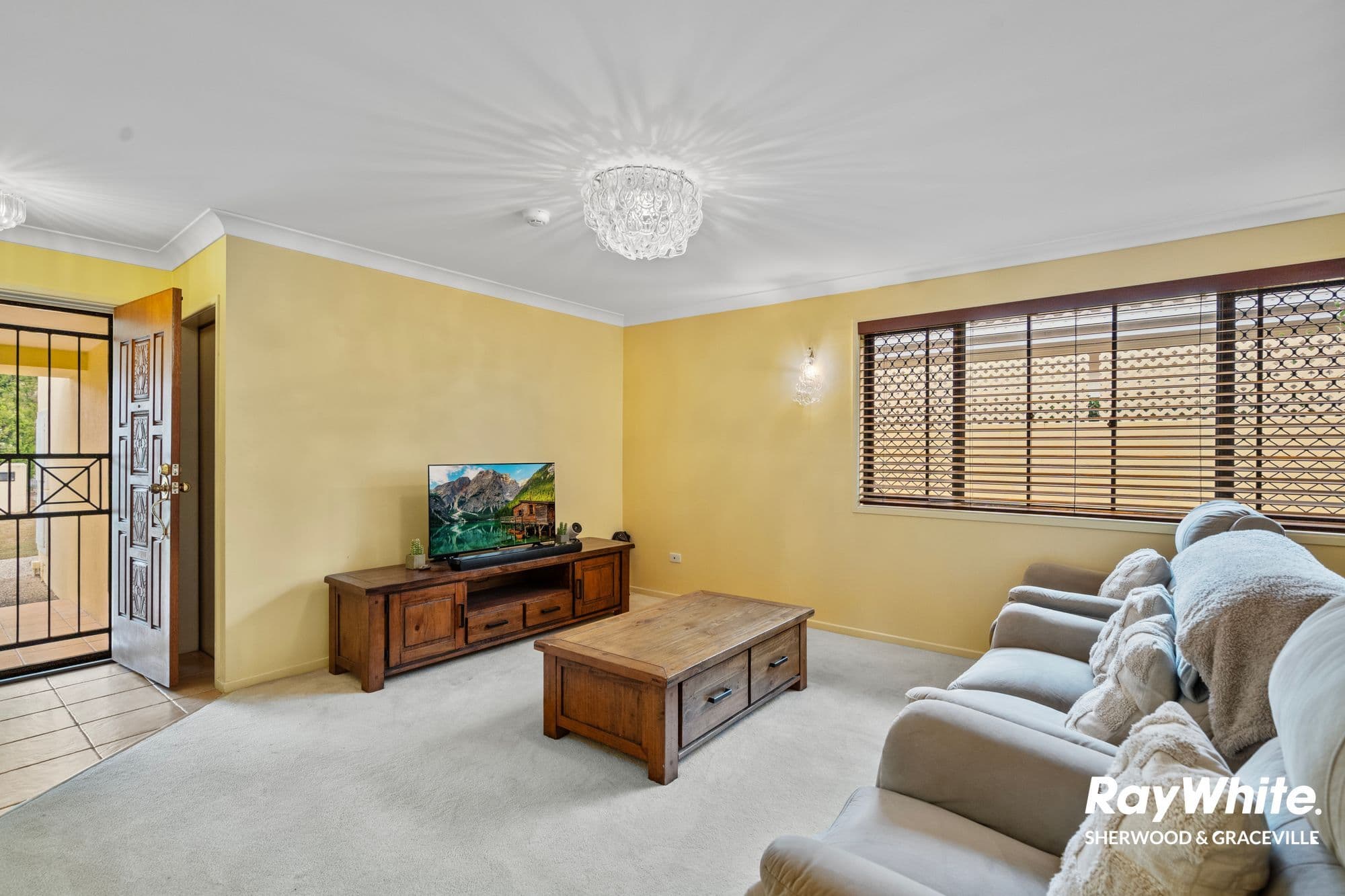 113 Mulgrave Crescent, Forest Lake QLD 4078, Forest Lake - Thumbnail 4