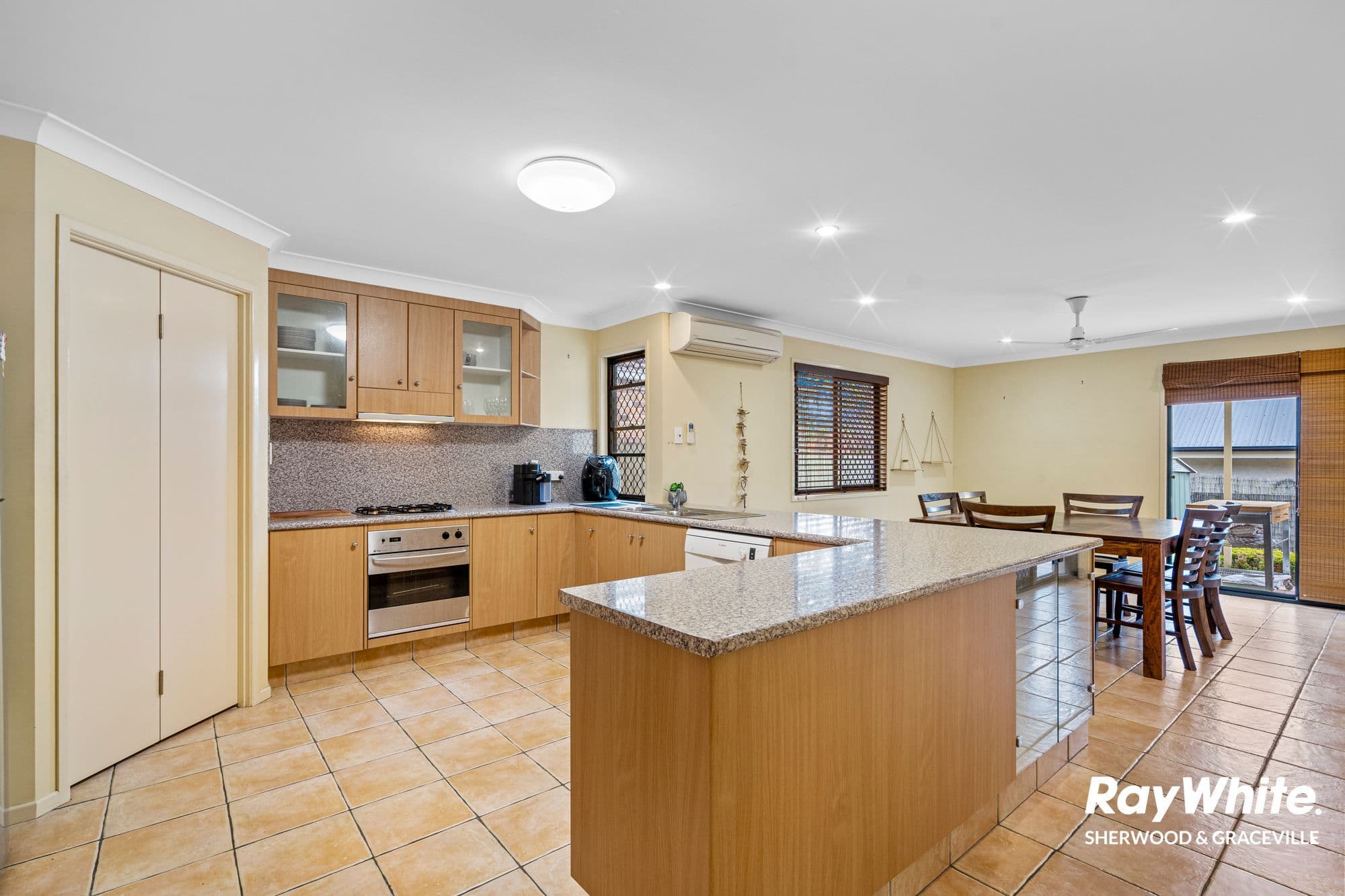 113 Mulgrave Crescent, Forest Lake QLD 4078, Forest Lake - Thumbnail 6