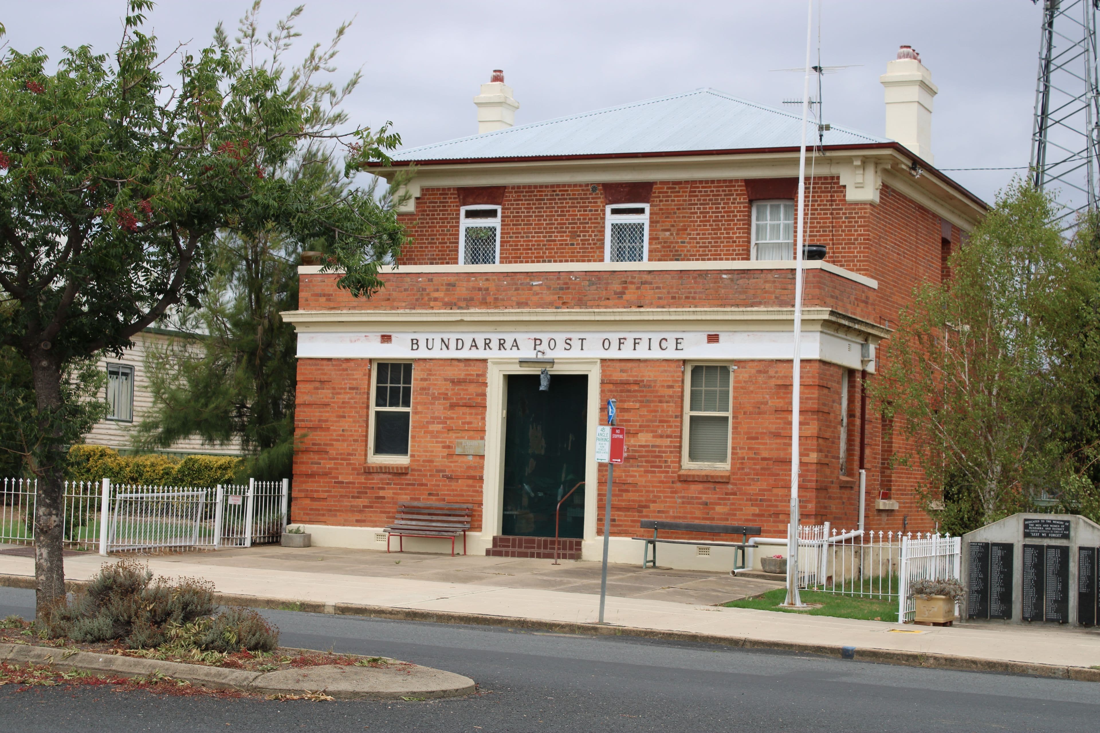 27 Bendemeer Street, Bundarra - Thumbnail 2