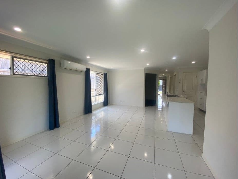 19 Sandover Circuit, Holmview QLD 4207, Holmview - Thumbnail 6