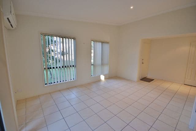 28 Tiverton Place, LANDSBOROUGH QLD 4550, Landsborough - Thumbnail 3