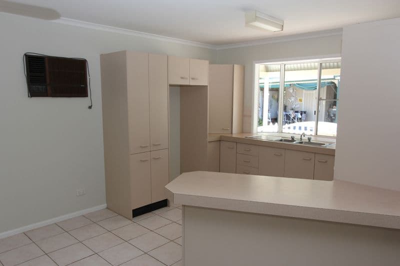 17 Seventh Avenue, Broadlands Estate, GREEN POINT NSW 2251, Green Point - Thumbnail 6
