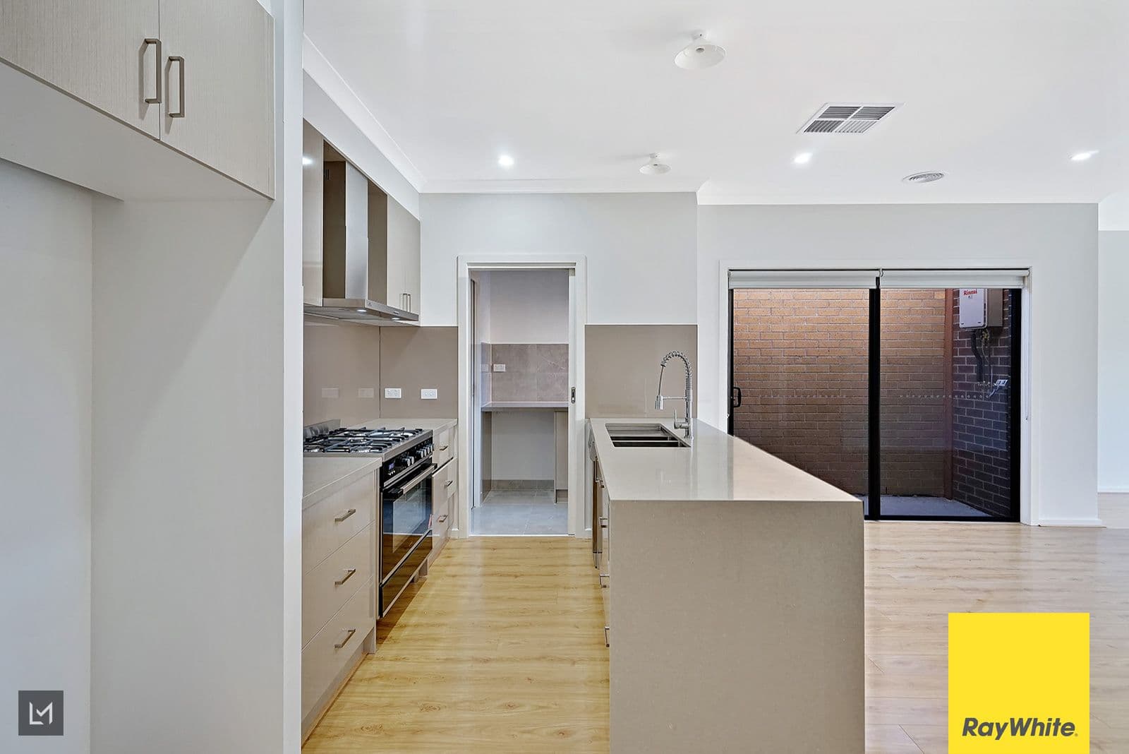 11 Saxby Street, Tarneit VIC 3029, Tarneit - Thumbnail 7