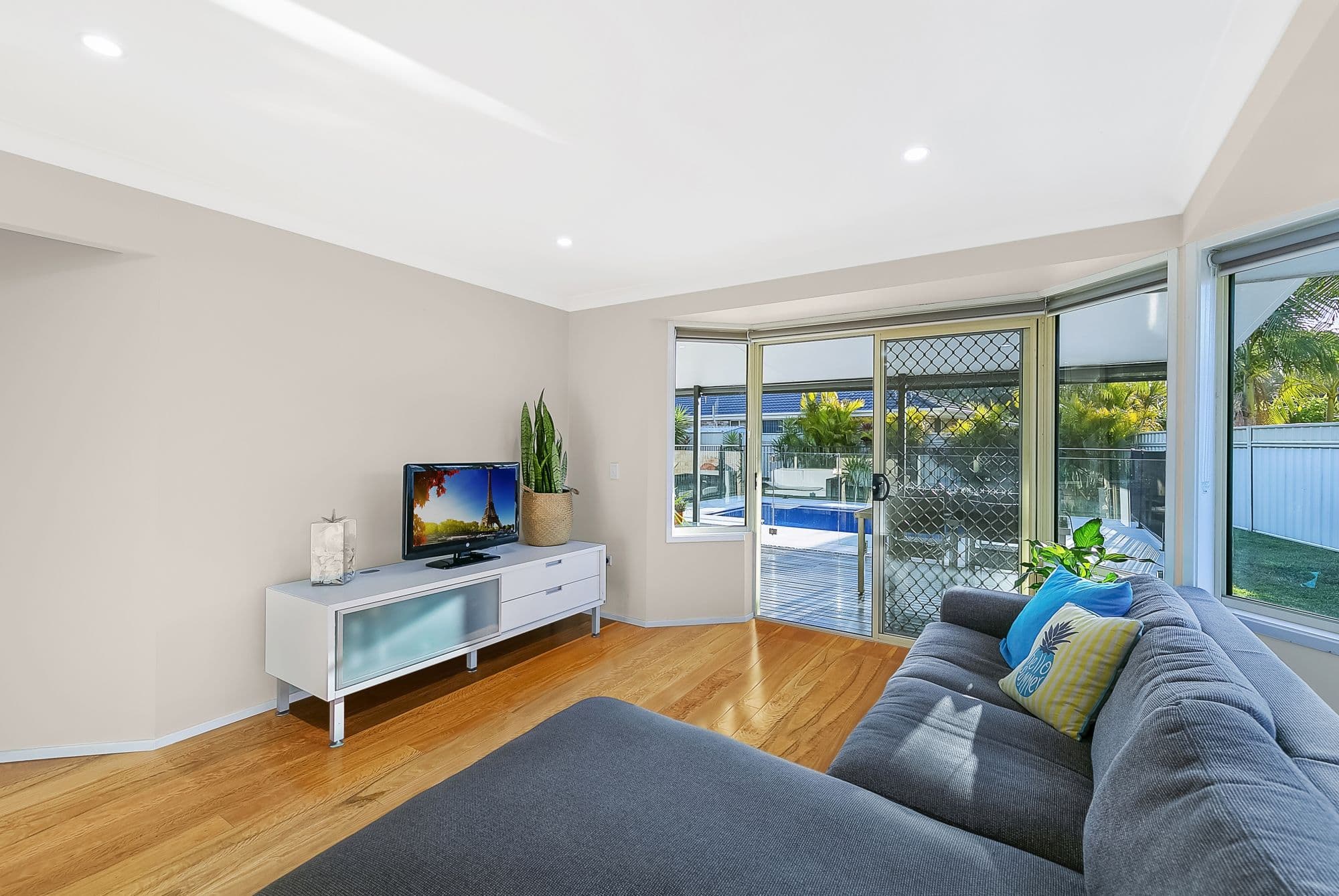 15 Lorraine Avenue, Berkeley Vale - Thumbnail 6