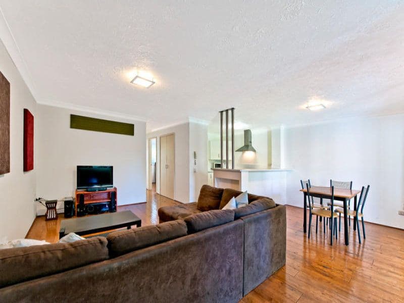 13 Monaco Street, SURFERS PARADISE QLD 4217, Surfers Paradise - Thumbnail 2