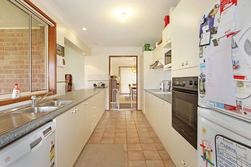 25 Callen Avenue, SAN REMO NSW 2262, San Remo - Thumbnail 2