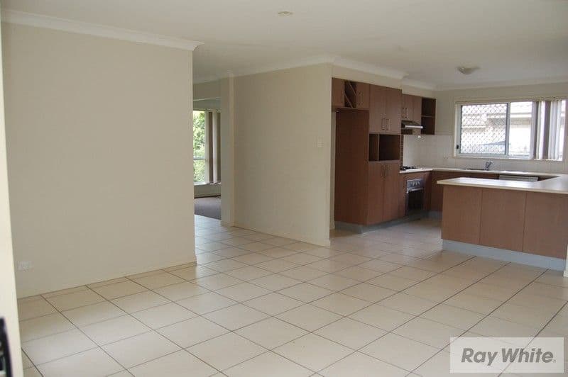 32 Hill End Avenue, Hillcrest QLD 4118, Hillcrest - Thumbnail 6
