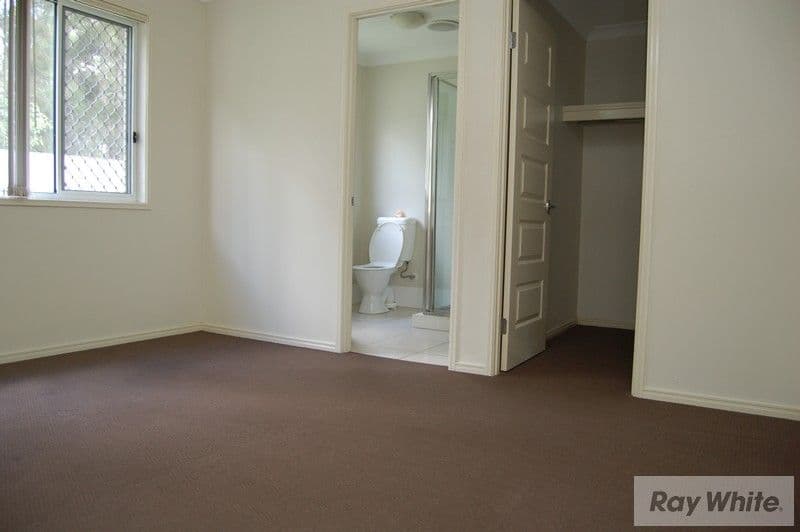32 Hill End Avenue, Hillcrest QLD 4118, Hillcrest - Thumbnail 7