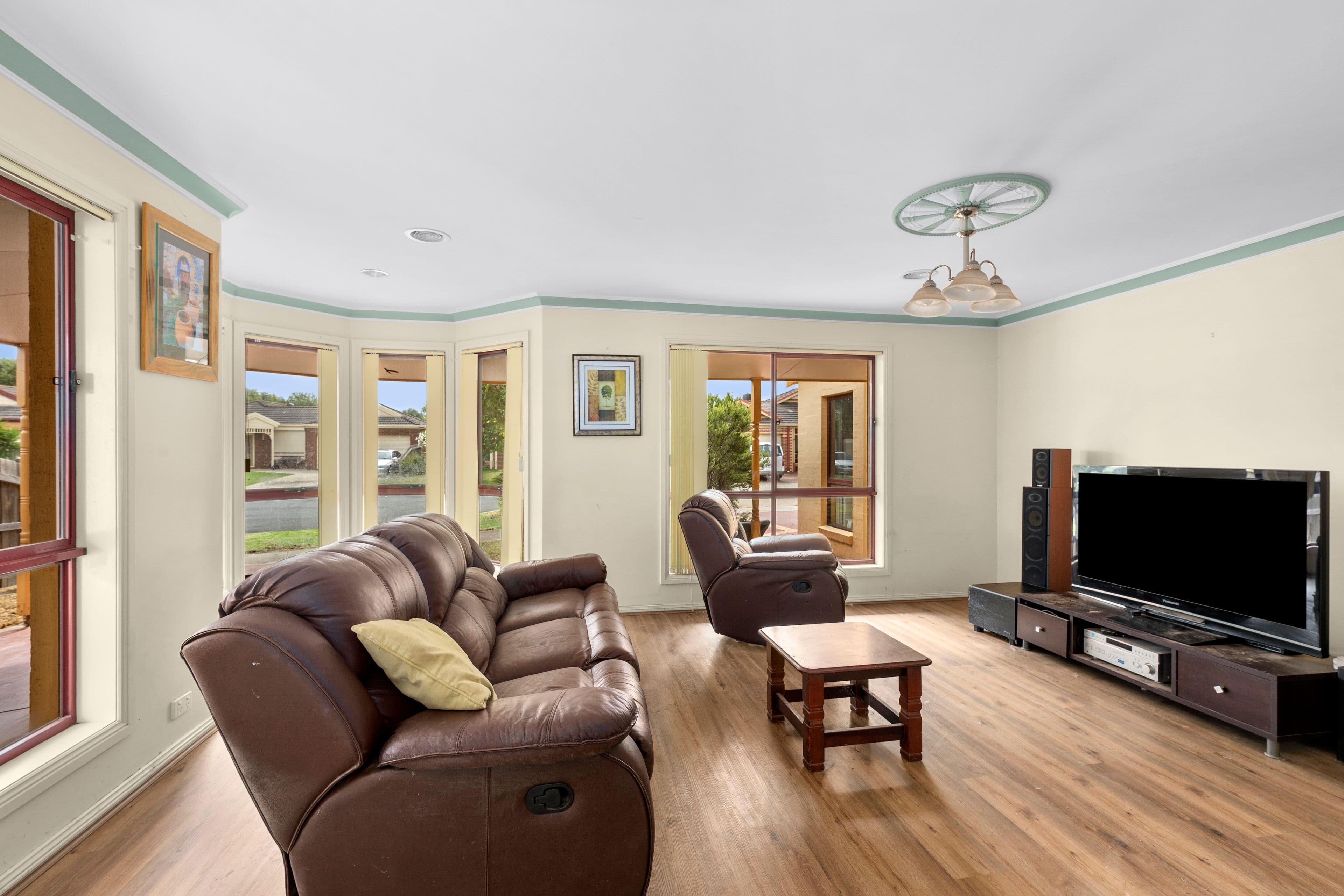 17 Brownlow Court, Lara VIC 3212, Lara - Thumbnail 2