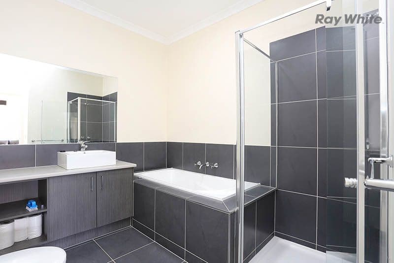20 Lady Penrhyn Drive, Wyndham Vale VIC 3024, Wyndham Vale - Thumbnail 4