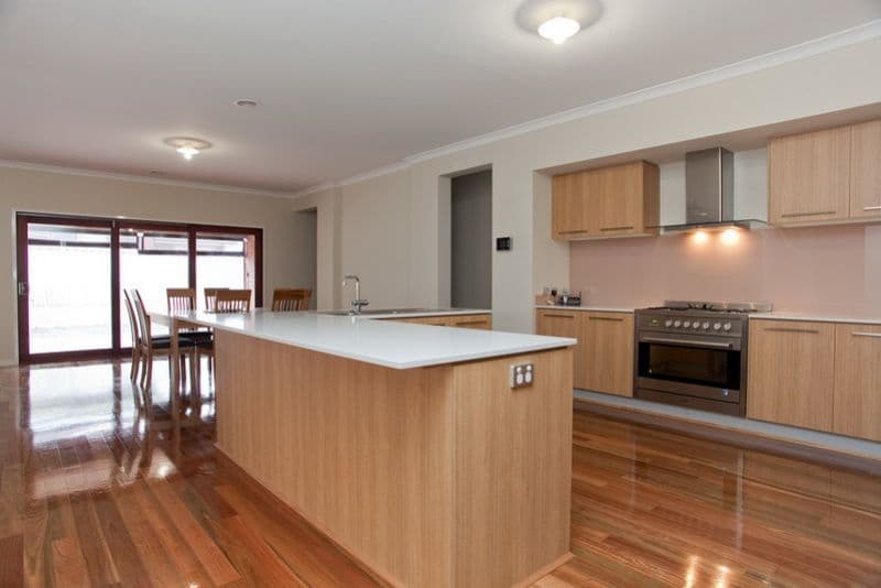 3 Langridge Drive, EPPING VIC 3076, Epping - Thumbnail 2