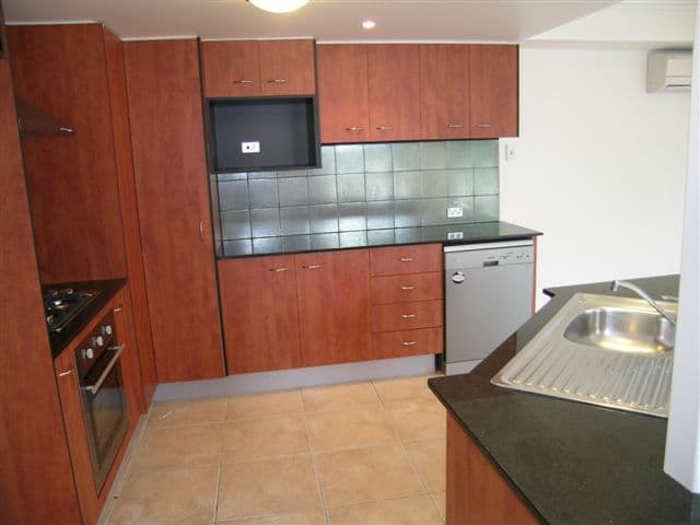 16 Daventry Street, WEST END QLD 4101, West End - Thumbnail 2