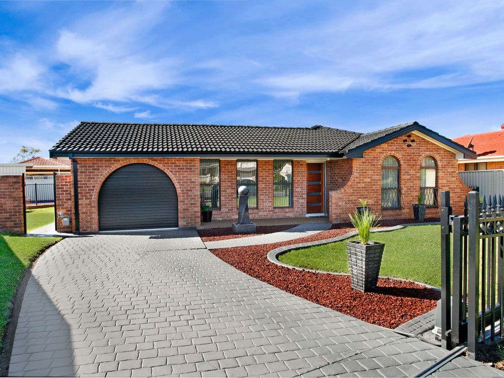 6 Collie Place, Bonnyrigg - Image 1