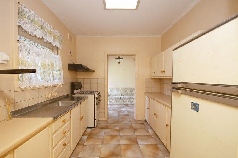 7 Kingswood Crescent, LOCKLEYS SA 5032, Lockleys - Thumbnail 8