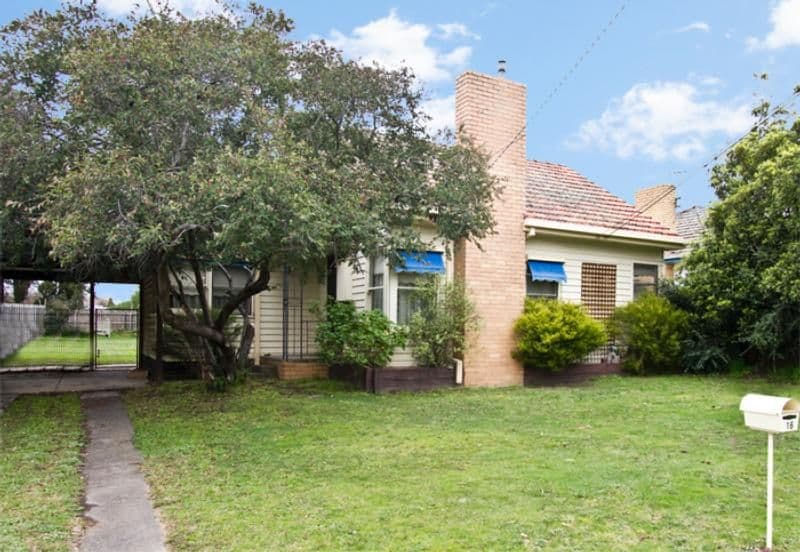 16 Ibbottson Street, WATSONIA VIC 3087, Watsonia - Thumbnail 2