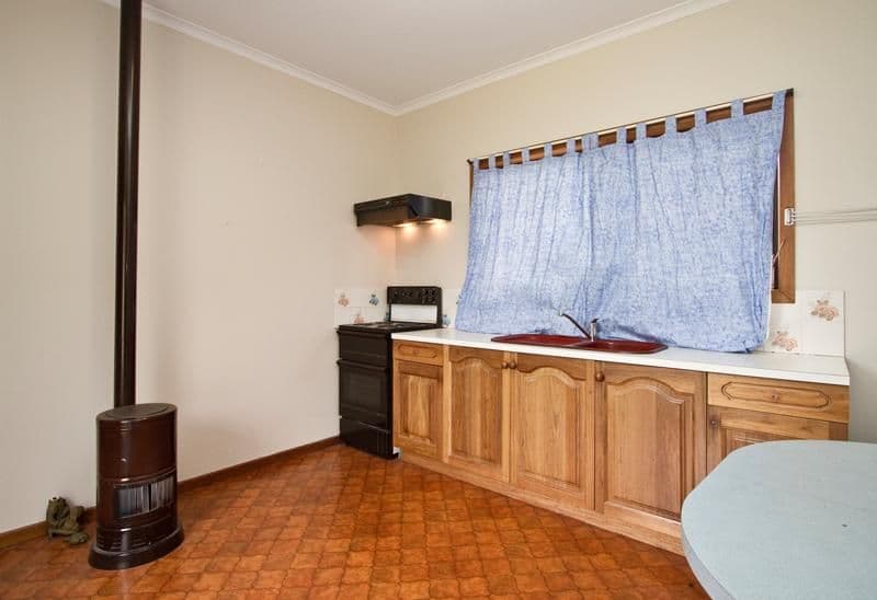 16 Ibbottson Street, WATSONIA VIC 3087, Watsonia - Thumbnail 3