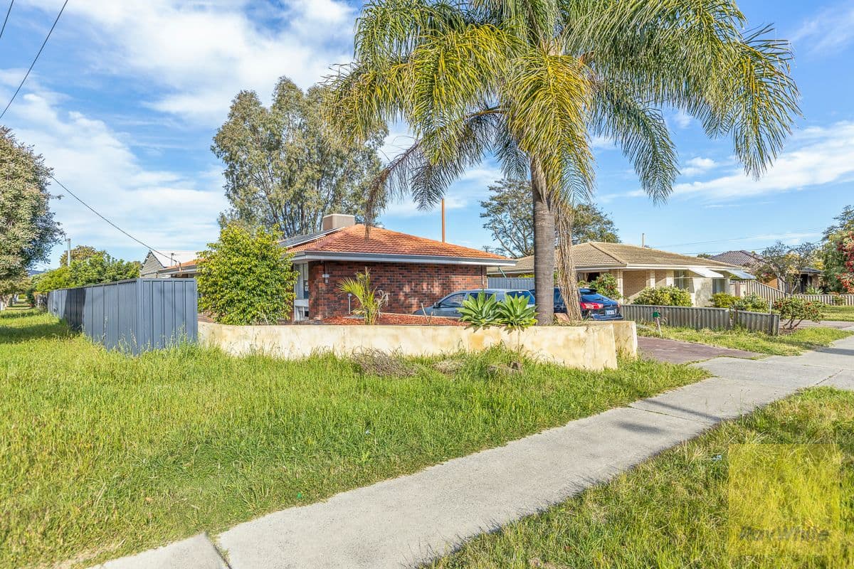 7 Gilchrist Street, Kenwick WA 6107, Kenwick - Thumbnail 2