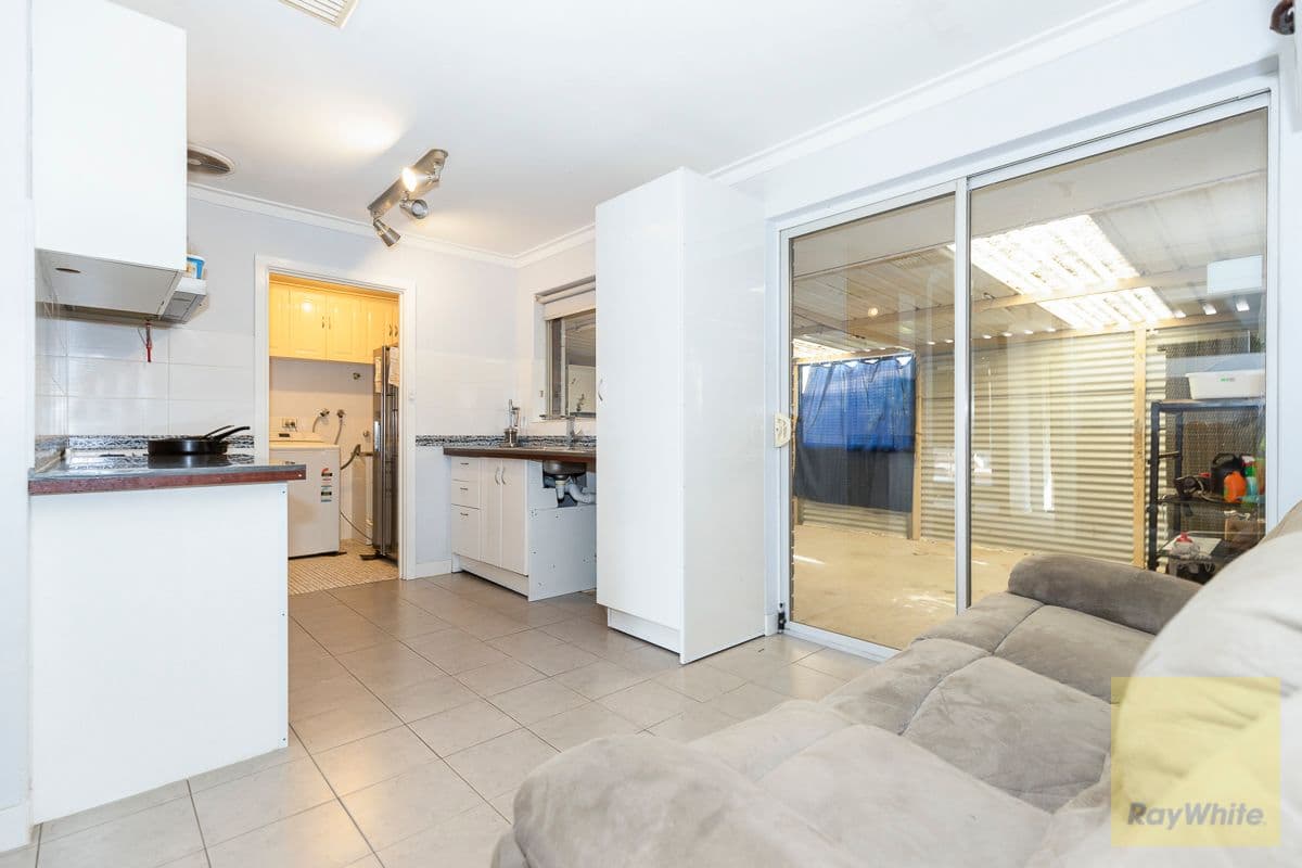 7 Gilchrist Street, Kenwick WA 6107, Kenwick - Thumbnail 5