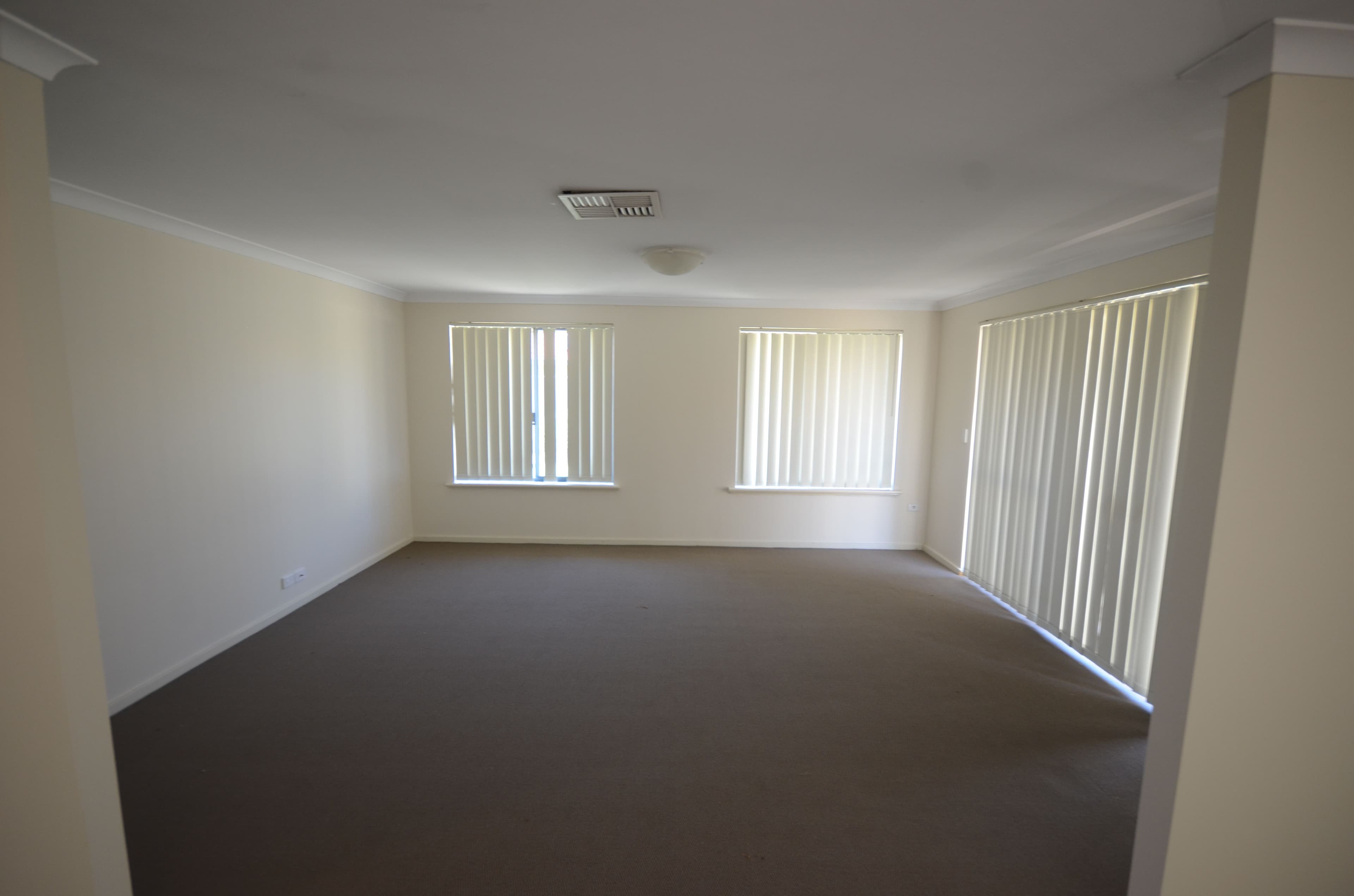 10 Fraser Road North, Canning Vale WA 6155, Canning Vale - Thumbnail 7