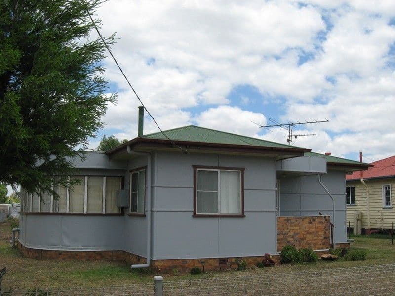 237 Bridge Street, OAKEY QLD 4401, Oakey - Image 1