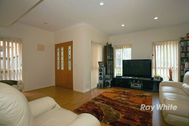 22 Larbert Road, NOBLE PARK VIC 3174, Noble Park - Thumbnail 2