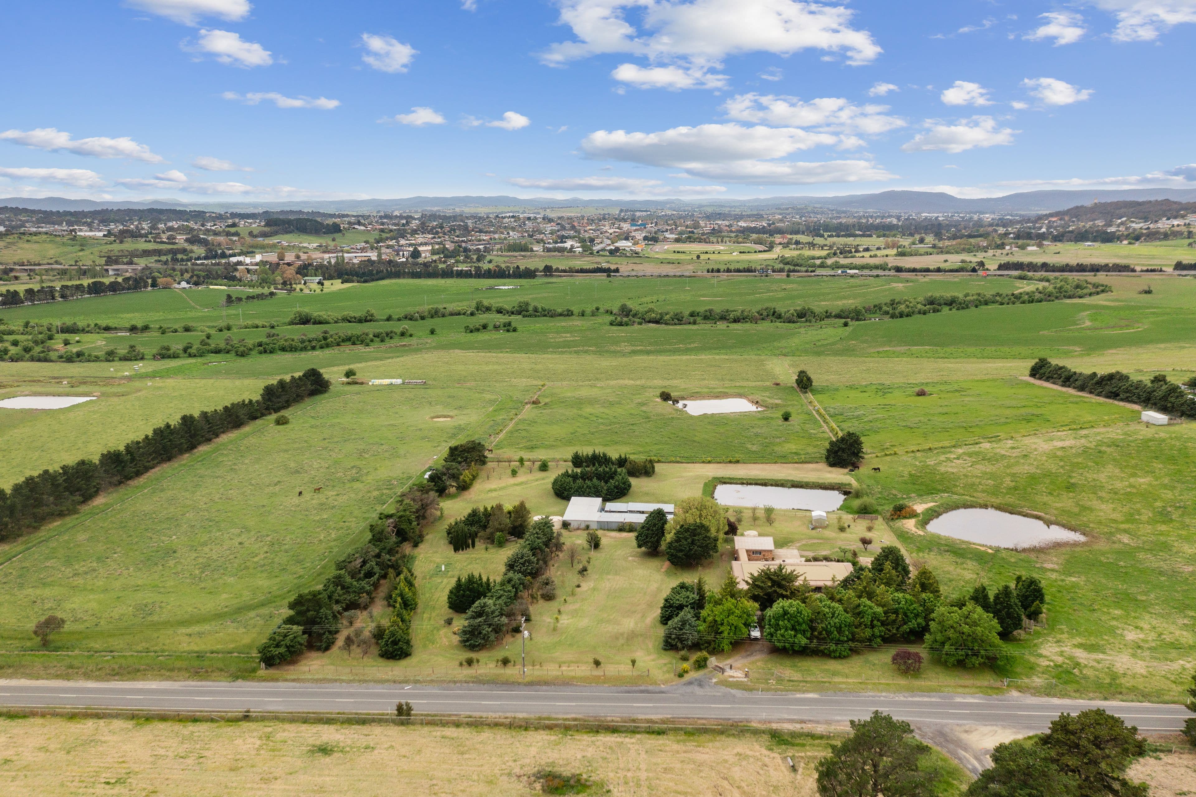 91 Brisbane Grove Road, Goulburn NSW 2580, Goulburn - Thumbnail 2