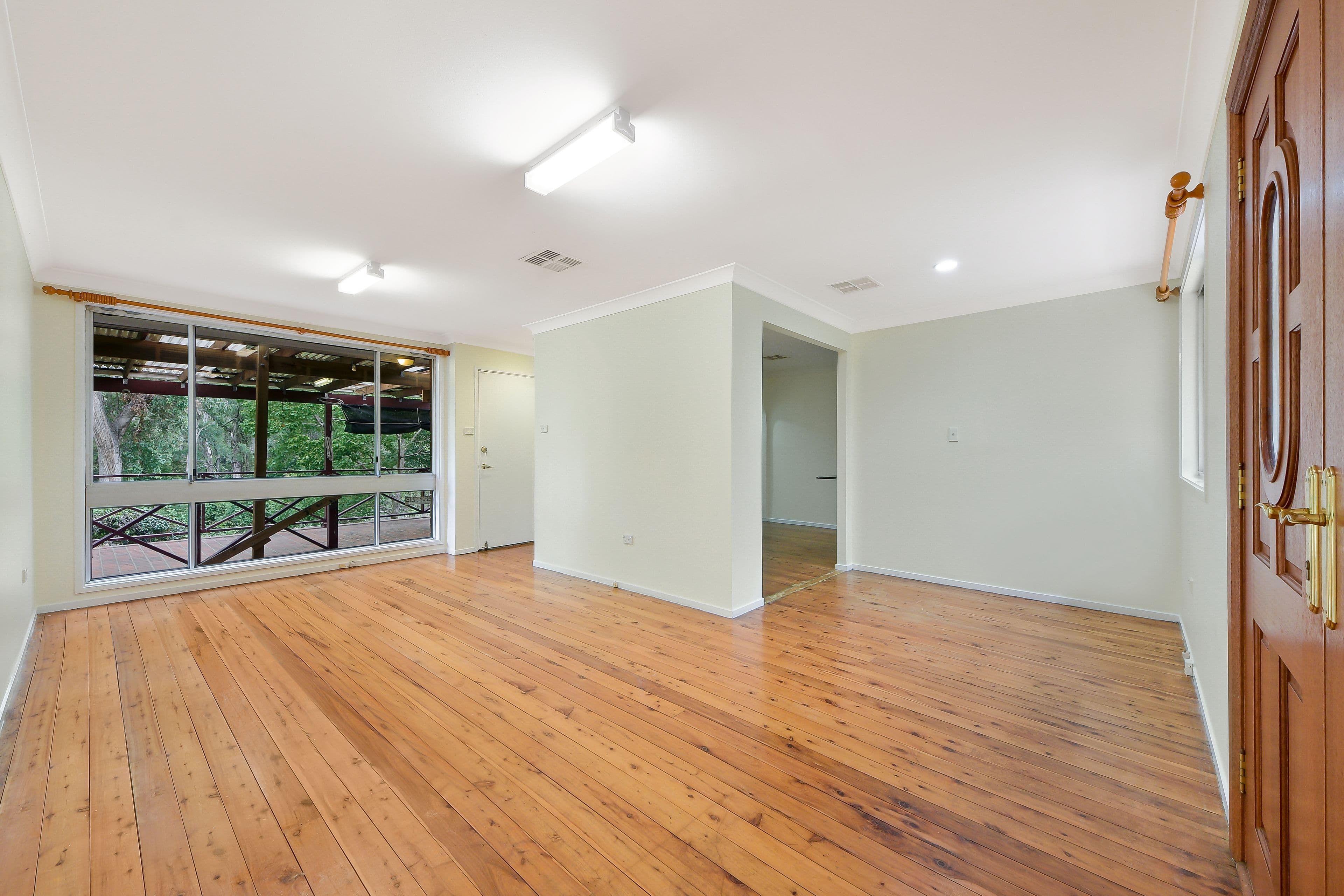 18 Bainbridge Avenue, Ingleburn - Thumbnail 2