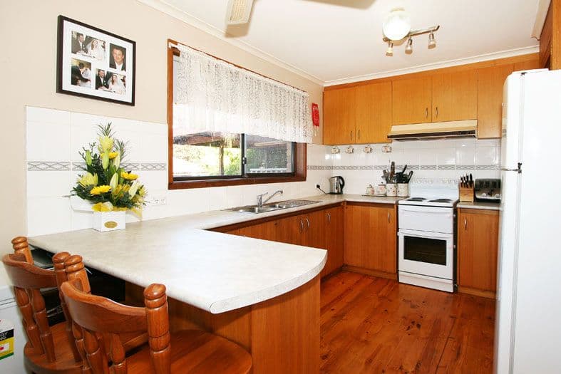 21 Penola Drive, SEVILLE VIC 3139, Seville - Thumbnail 2